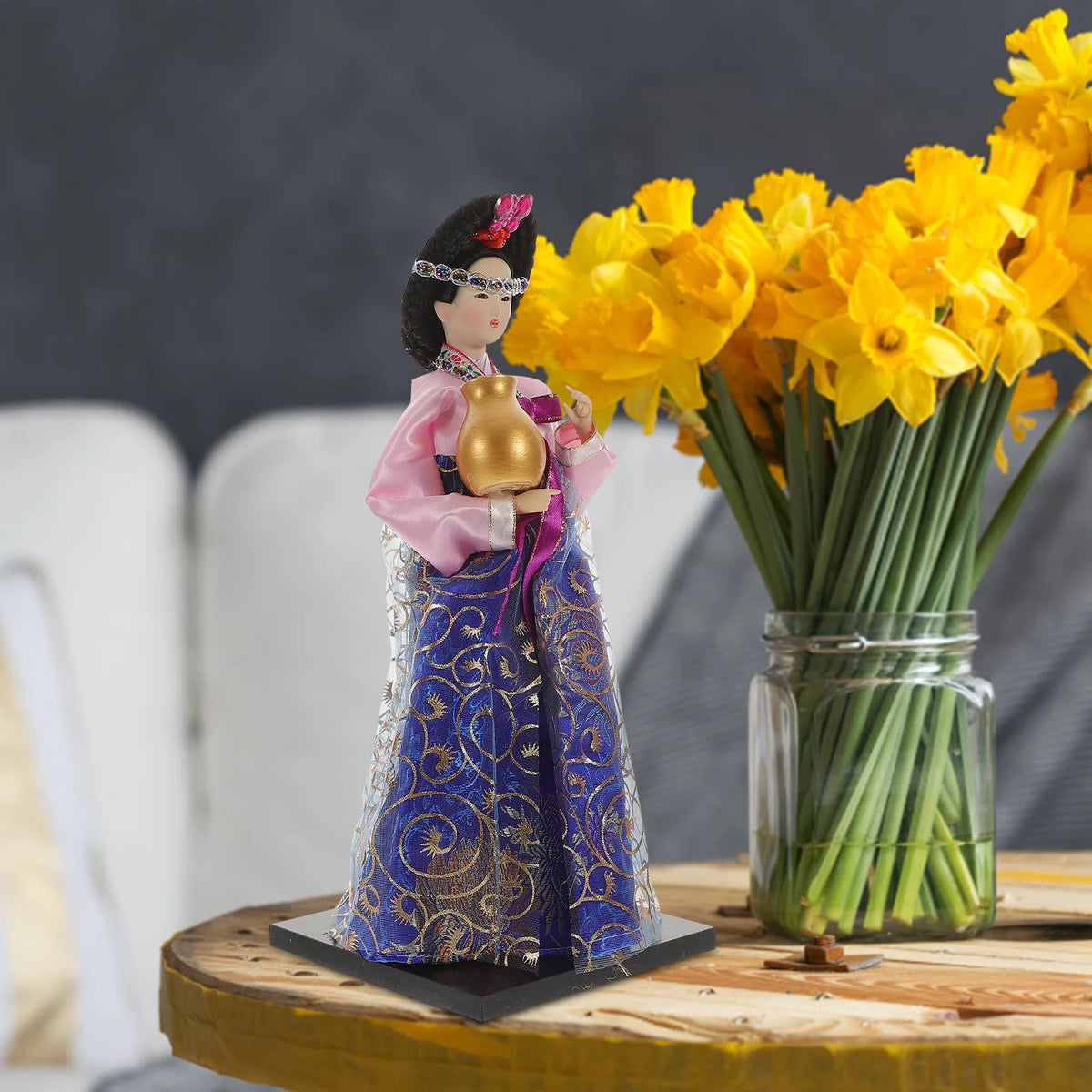 Porcelain Girl Figurine N73794