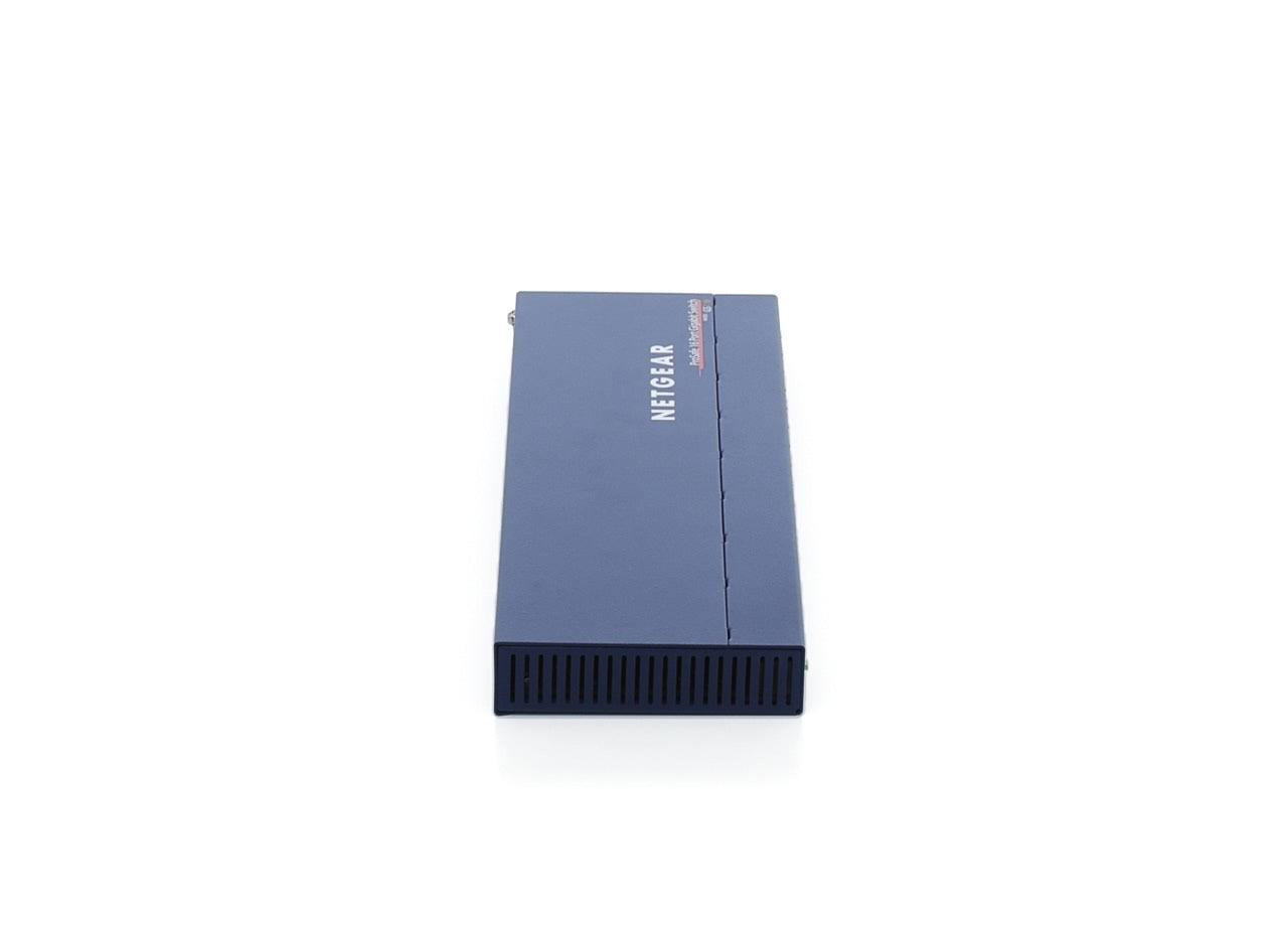 16 Port Gigabit Ethernet Switch E486758