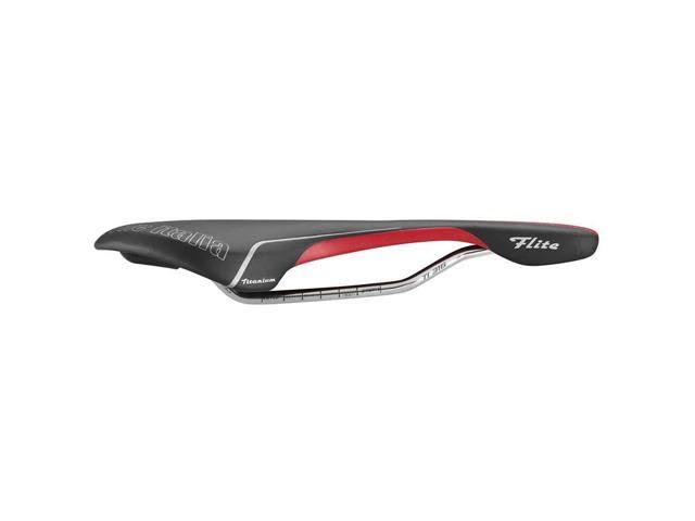 Red Saddle E494916