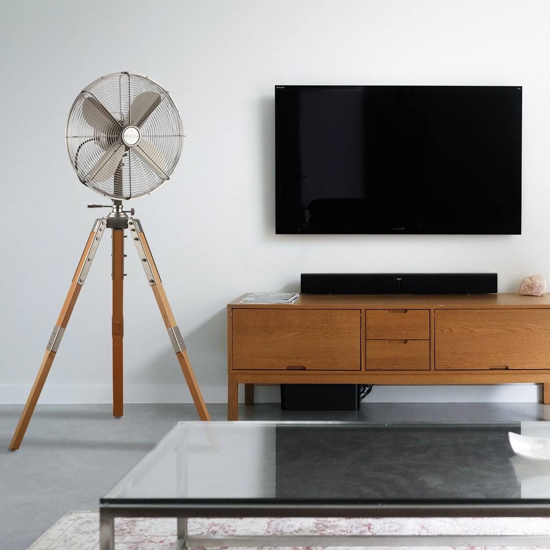 Black Oscillating Floor Fan I2320