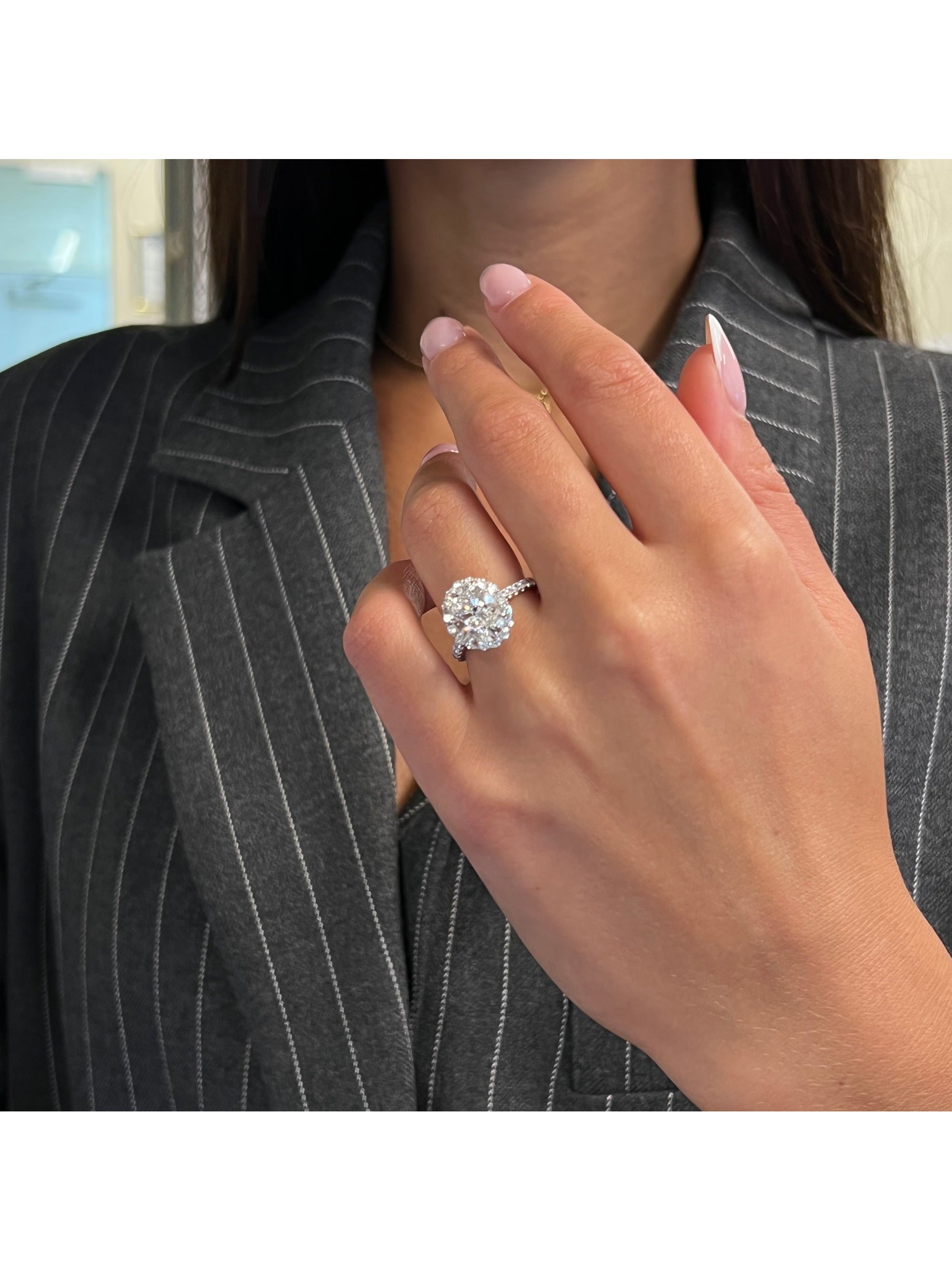 Oval Cut Diamond Engagement Ring 18K White Gold SZ 6 W933
