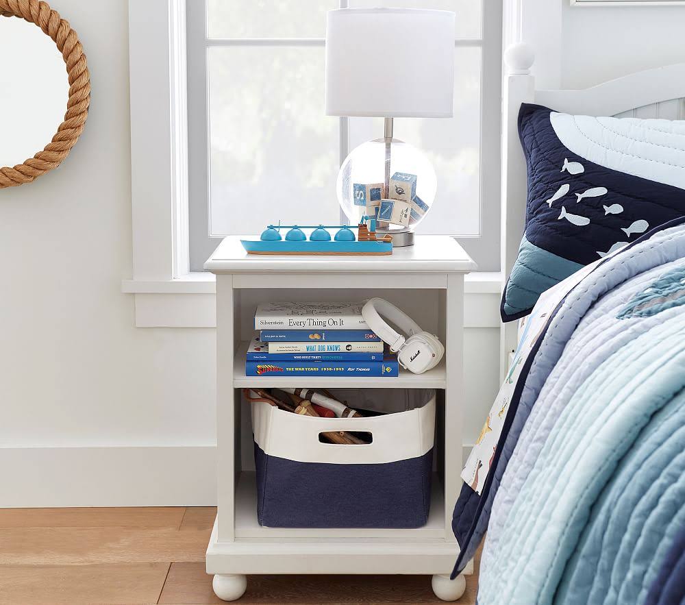 White Kids Nightstand Y34120