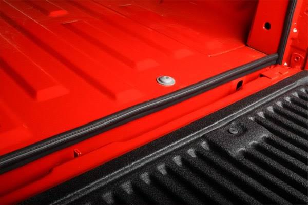 Tri-Fold Tonneau Cover W1762