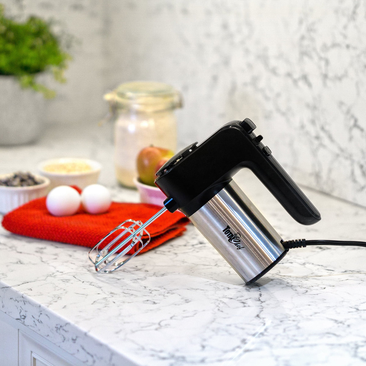 6-Speed Electric Hand Mixer with Stainless Steel Beaters M140