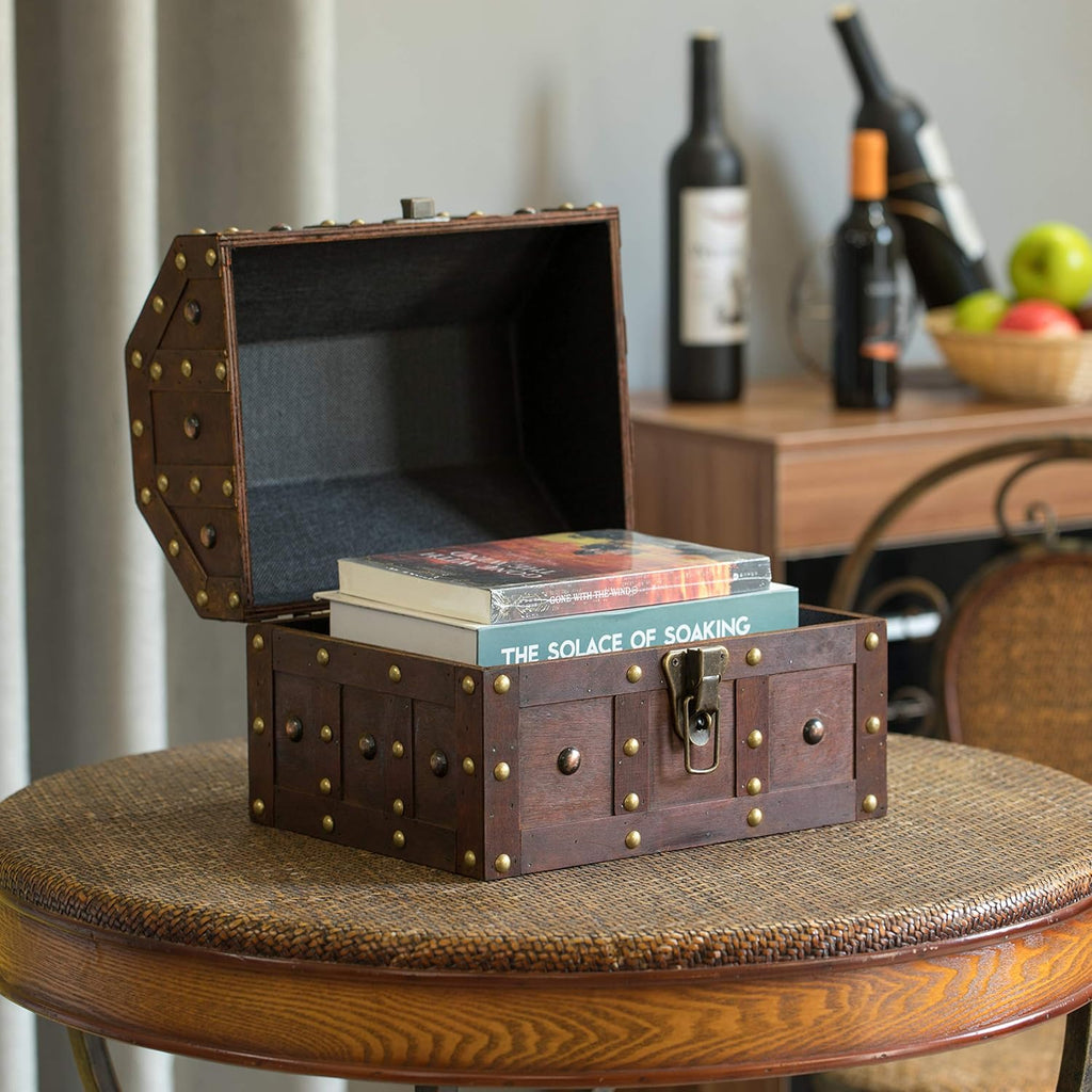 Vintage Pirate Chest J89233