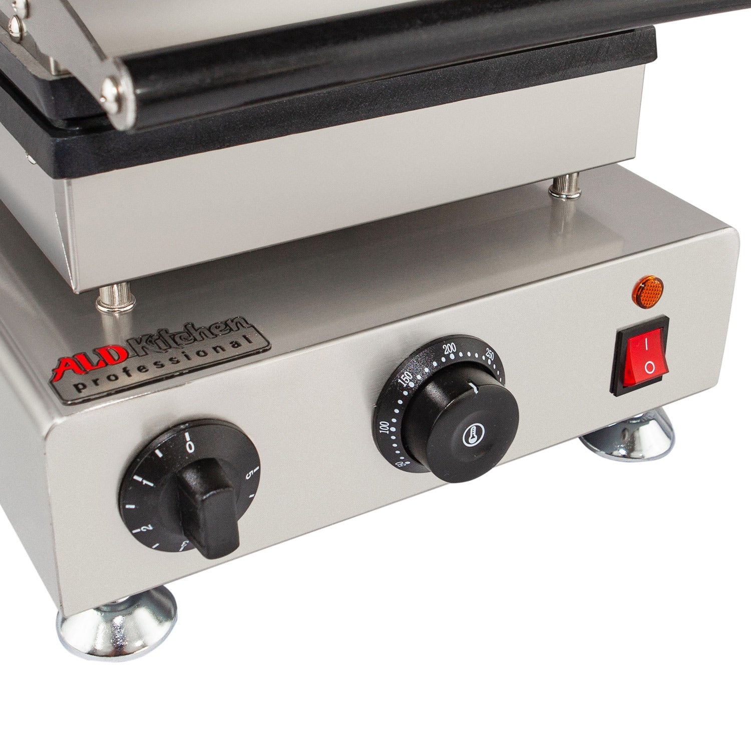 4 Square Belgian Waffle Iron C885132