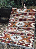 White Reversible Woven Tassels Throw Blanket O463