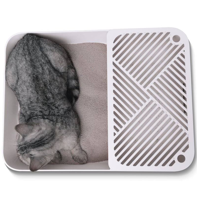 Cloud White Enclosed Cat Litter Box X55193